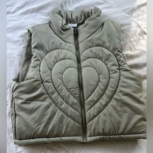 Women's Quilted Heart Puffer Vest - Sage